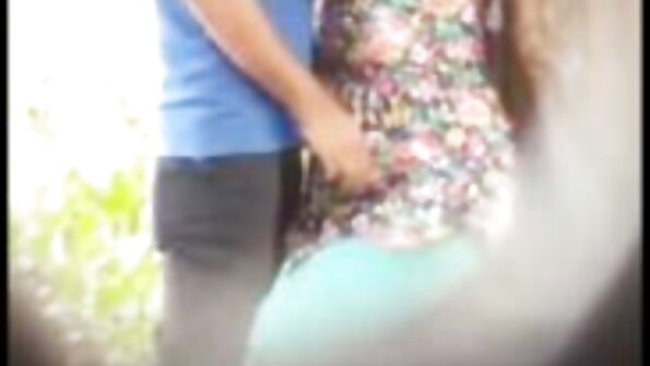 சிறுமியின் ஜூசி ஓட்டைகளில் இரண்டு டிக்கள் செக்ஸ் படம் ஆங்கிலம் சிக்கின