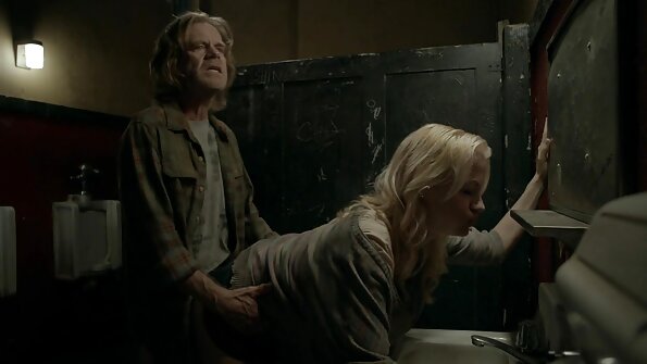 வேலைக்குப் பிறகு சக முதிர்ந்த லெஸ்பியன் ஊழியர்கள் ஒரு நால்வர்