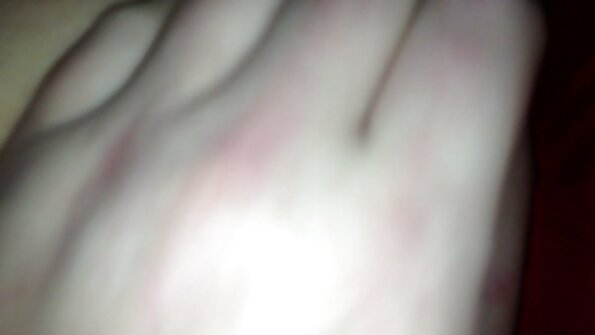 மீசையுடைய குதிரைவீரன் ஒரு மாமியின் படம் தமிழ், கவர்ச்சி குஞ்சை காலணியில் டிக் கொண்டு புணர்ந்தான்