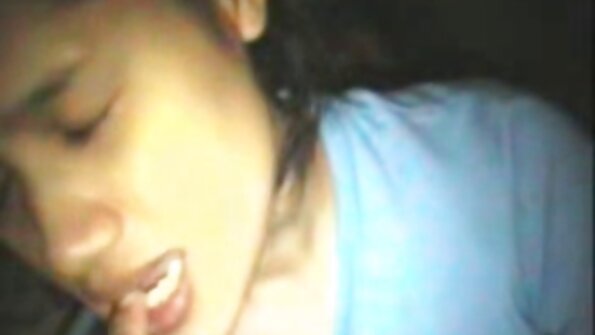 பரிசோதனையின் போது, ​​மருத்துவர் நோயாளியை துளைக்குள் புணர்கிறார் தமிழ் செக்ஸ் பெண்கள்