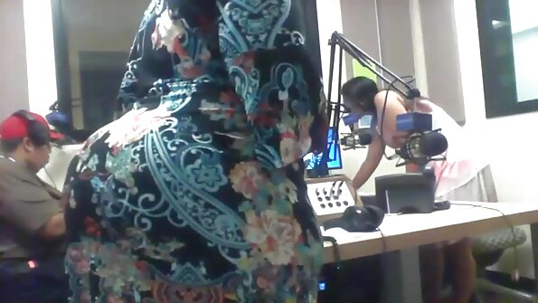 விளையாட்டுத்தனமான செக்ஸ் தமிழ் bp பெண் செக்ஸ் பொம்மைகளால் தன்னை திருப்திப்படுத்துகிறாள்