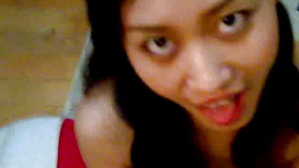 அழகான குறும்பு பெண் இரண்டு bp, கவர்ச்சி ஆங்கிலம் பையன்களுடன் தூங்கினாள்