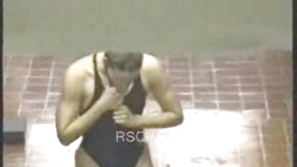 பையன்கள் விடாமுயற்சியுடன் ஆங்கிலம் sex ஆண்ட்டி அந்தப் பெண்ணுக்கு அழகான உடலுடன் வரவு வைத்தனர்