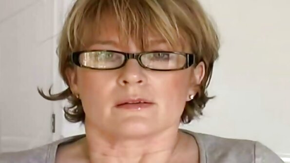 ஒரு இரவு விருந்தில் நடனக் கலைஞர் பெண்களை வம்பு செய்கிறார் ஆங்கிலம் film நீல செக்ஸ்