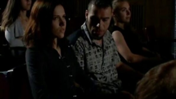 இளம் ஒல்லியான மாணவர்களுடன் விடுதியில் ஆங்கிலம் bf செக்ஸ் காம் புணர்க