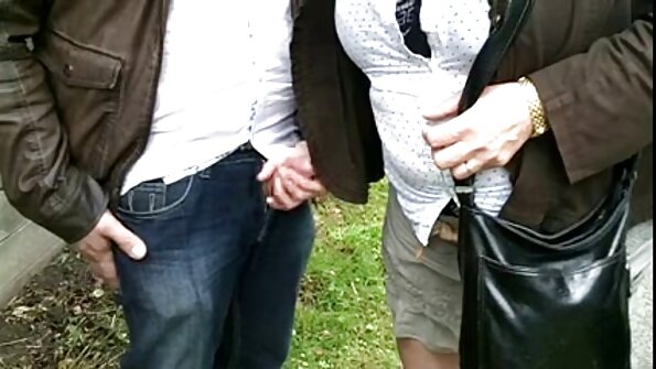 பெரிய பால் கறக்கும் பெண்கள் ஆங்கிலம் sex in hindi சில சந்துகளில் ஓய்வு பெற்றனர்