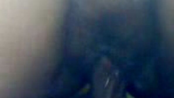 உந்தப்பட்ட குதிரை சோபாவில் நிற்கும் ஒரு பிச் தமிழ் படம், bp, கவர்ச்சி