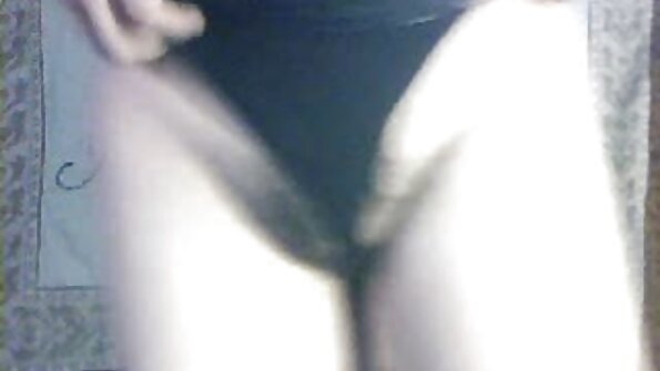 இரண்டு பெண்களுக்கும் ஒரு சுருள் முடி கொண்ட பையனுக்கும் bf செக்ஸ் படம் ஆங்கிலம் இடையே வார்டில் மூவர்