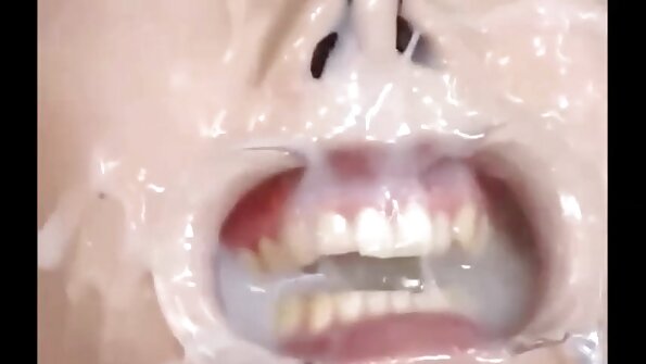 உணர்ச்சிவசப்பட்ட செக்ஸ் படம் ஆங்கிலம் sex movie காதலர்கள் பெரிய மார்பகங்களைக் கொண்ட ஒரு கொழுத்த ஆப்பிரிக்கப் பெண்ணை ஃபக் செய்கிறார்கள்