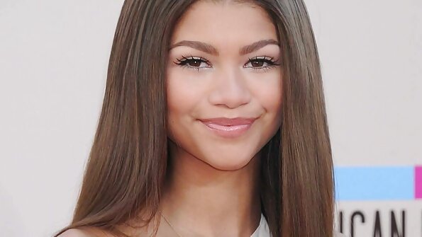 கூச்ச சுபாவமுள்ள விக்டோரியா சம்மர்ஸ் பெங்காலி கவர்ச்சி ஆங்கிலம் புற்று நோயால் பாதிக்கப்பட்டு மிளகு எடுத்துக் கொண்டார்