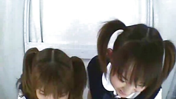 அடர்ந்த குஞ்சுகள் இரண்டு சேவல்களில் ஒரு பரத்தையரை சுத்தியல் ஆங்கிலம் bf செக்ஸ் செக்ஸ்