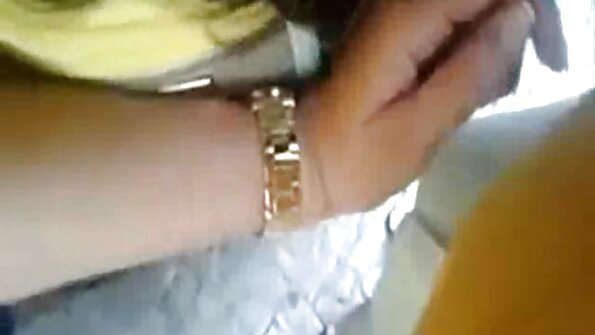 கவர்ச்சியான மேடம்கள் தமிழ் செக்ஸ் படம் திறந்த சேர்ந்து ஒரு பையனை மகிழ்வித்தனர்