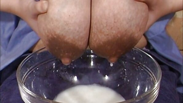 தசைநார் கழுதை எலும்பு கொண்ட ஆங்கிலம் hot xxx ஒரு பெண்ணை தளர்த்துகிறது