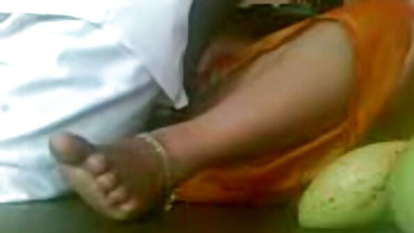 தவிர்க்கமுடியாத செக்ஸ் மாமியின் ஆங்கிலம் கவ்பாய் இயற்கையில் ஒரு பிச் ஃபக்ஸ்